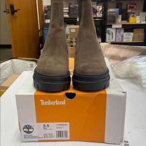 Timberland Women’s Dark Brown Chelsea Boots